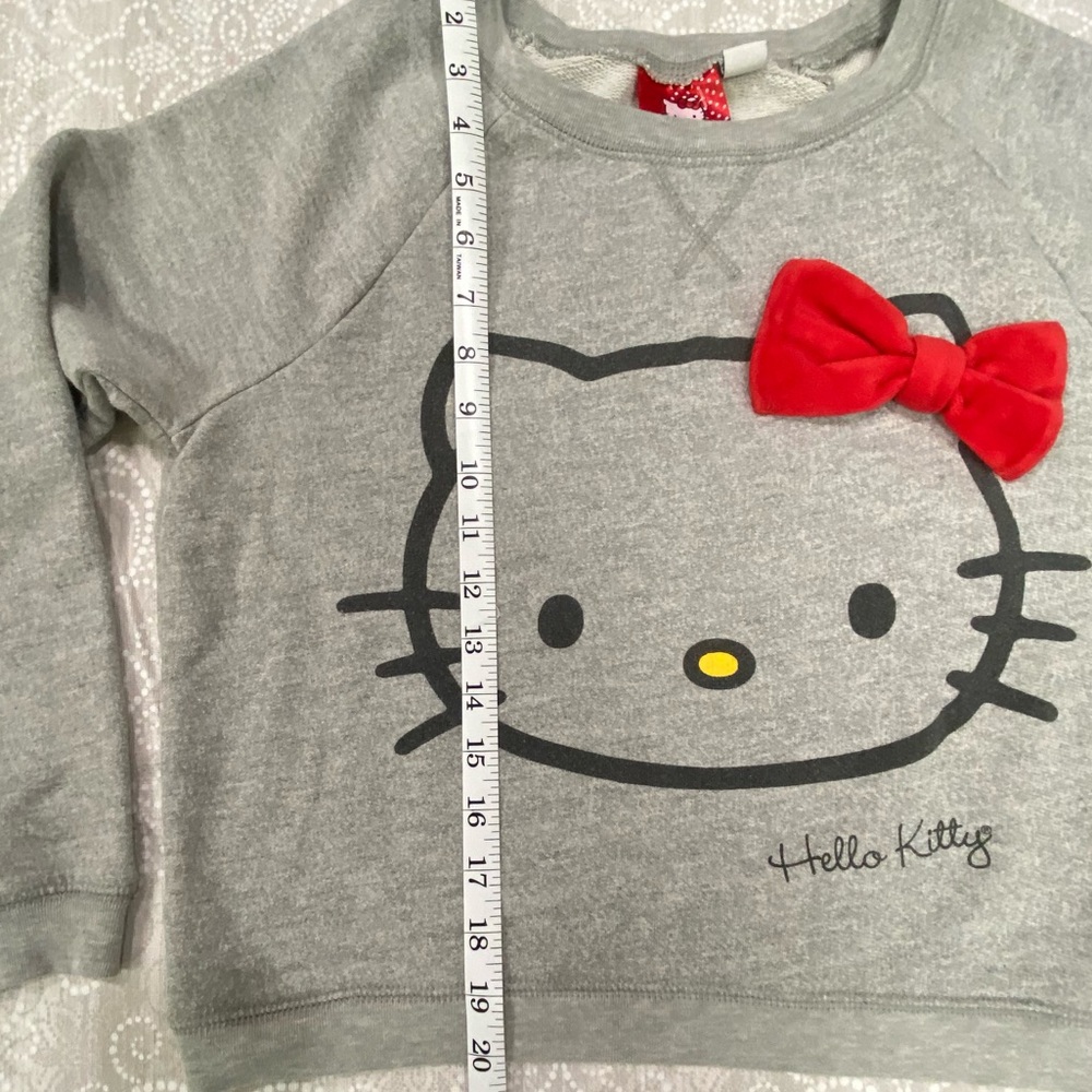 Hello Kitty by Sanrio Grey Pull Over Sweatshirt - Picture 5 of 13